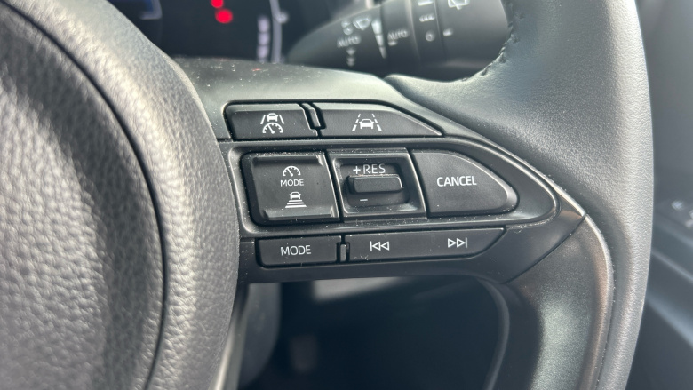 Toyota Yaris Cross 1.5 Hybrid Design 5dr CVT Hybrid Estate